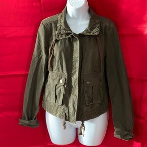 Jacket color green